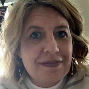 Meet your Posher, Becky